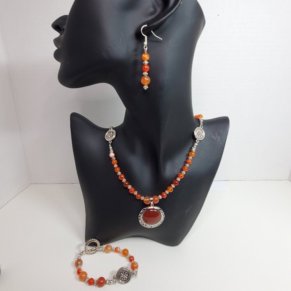 Handcrafted Carnelian Necklace Set